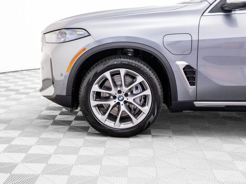 New 2026 BMW X5 xDrive50e w/ Executive Package image 36