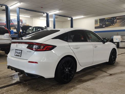 Used 2023 Honda Civic Sport image 27