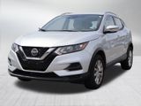 Used 2020 Nissan Rogue Sport SV image 3