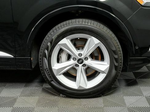 Used 2023 Audi Q7 2.0T Premium w/ Convenience Package image 38
