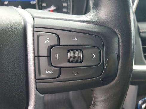 Used 2021 GMC Yukon XL SLT w/ SLT Premium Package image 13