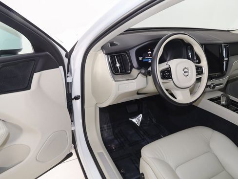 Used 2023 Volvo XC60 B5 Plus w/ Climate Package image 47