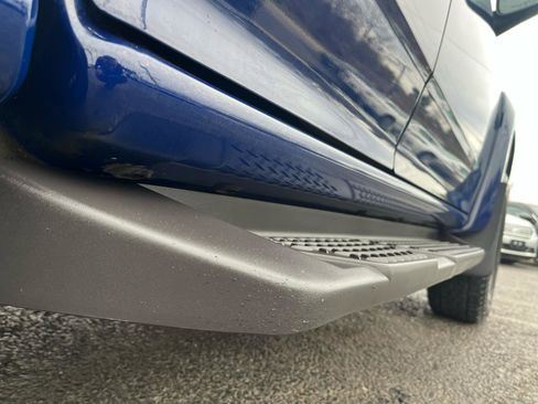 Used 2010 GMC Canyon SLE image 14