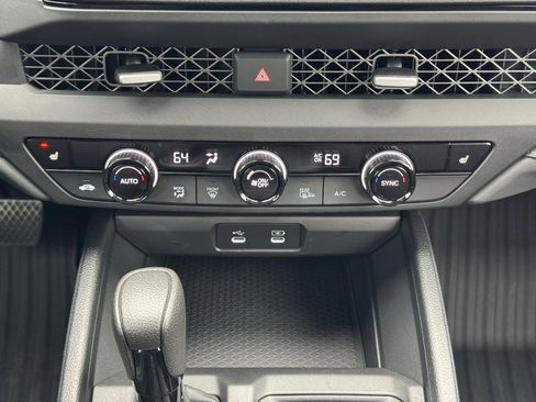 Certified 2025 Honda Accord SE image 14