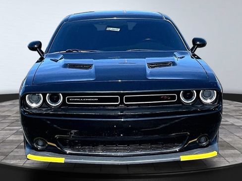 Used 2015 Dodge Challenger R/T w/ Quick Order Package 22B R/T RWD image 3