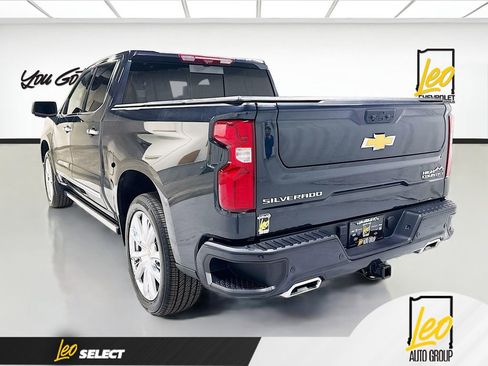 Used 2024 Chevrolet Silverado 1500 High Country w/ High Country Premium Package AWD/4WD image 7
