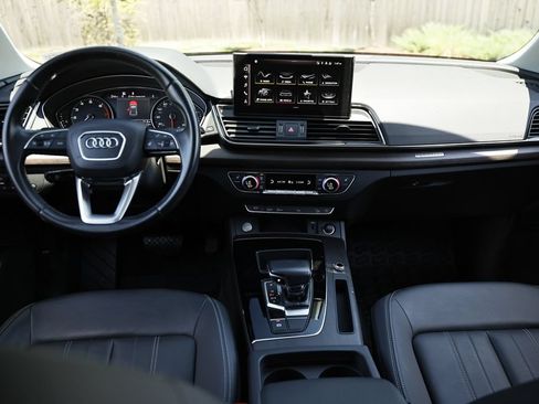 Used 2023 Audi Q5 2.0T Premium w/ Convenience Package AWD/4WD image 25
