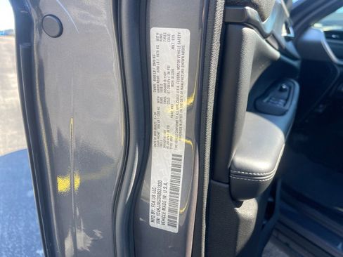 Used 2024 Jeep Grand Cherokee L Laredo w/ Luxury Tech Group I image 34