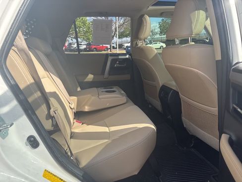 Used 2022 Toyota 4Runner SR5 Premium w/ Moonroof Package AWD/4WD image 22