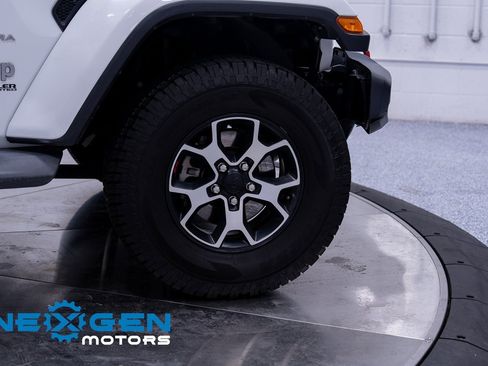 Used 2020 Jeep Wrangler Unlimited Sahara image 49