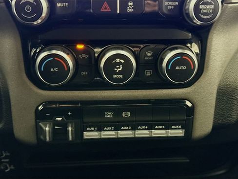 Used 2022 RAM 3500 Tradesman image 16