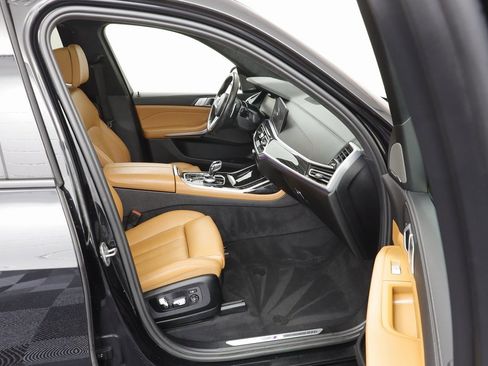 Used 2021 BMW X7 xDrive40i w/ M Sport Package image 21