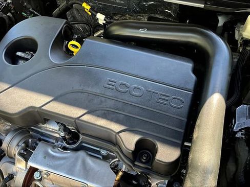 Used 2023 Chevrolet Equinox RS w/ LPO, Floor Liner Package image 28