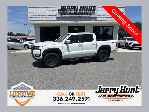 Used 2025 Nissan Frontier PRO-4X AWD/4WD image 1