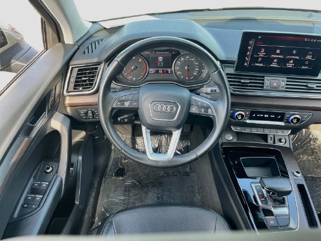 Used 2023 Audi Q5 2.0T Premium w/ Convenience Package AWD/4WD image 22