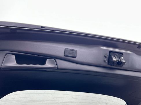 Used 2025 Toyota RAV4 XLE image 23