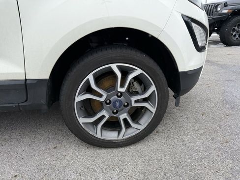 Used 2020 Ford EcoSport SES w/ SES Black Appearance Package image 13