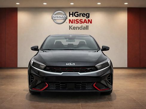 Used 2023 Kia Forte LXS w/ LXS Technology Package FWD image 5