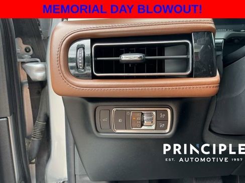 Used 2020 Lincoln Aviator Reserve w/ Equipment Group 202A AWD/4WD image 22