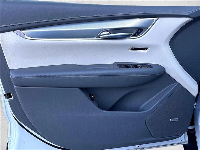 Used 2020 Cadillac XT5 Premium Luxury FWD image 17