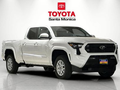 New 2025 Toyota Tacoma SR5