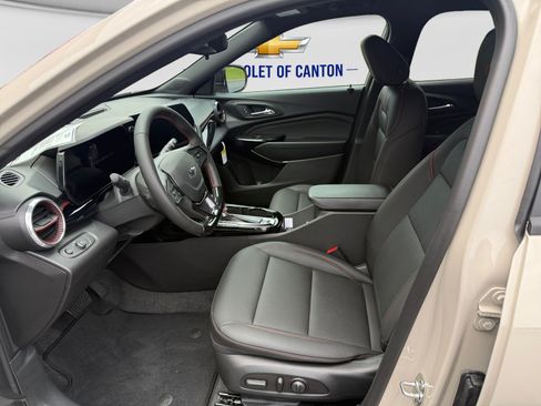 New 2026 Chevrolet Trax RS w/ Driver Confidence Package FWD image 9