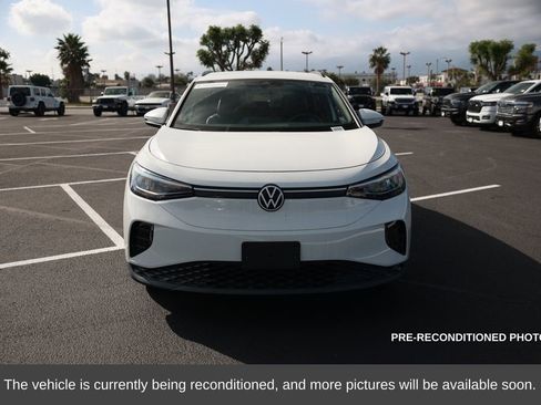 Used 2024 Volkswagen ID.4 Pro image 9