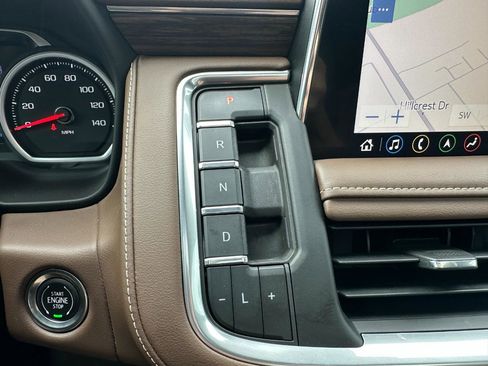 Used 2021 Chevrolet Suburban High Country image 53