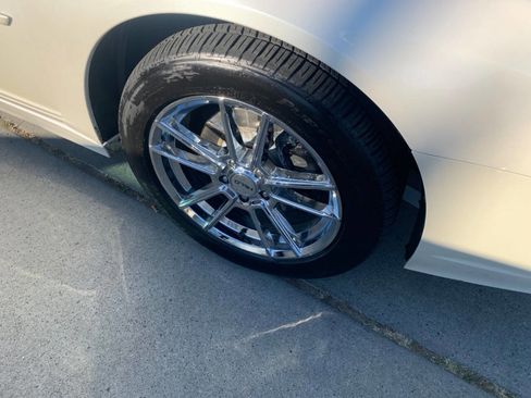 Used 2011 Buick Lucerne Super image 8