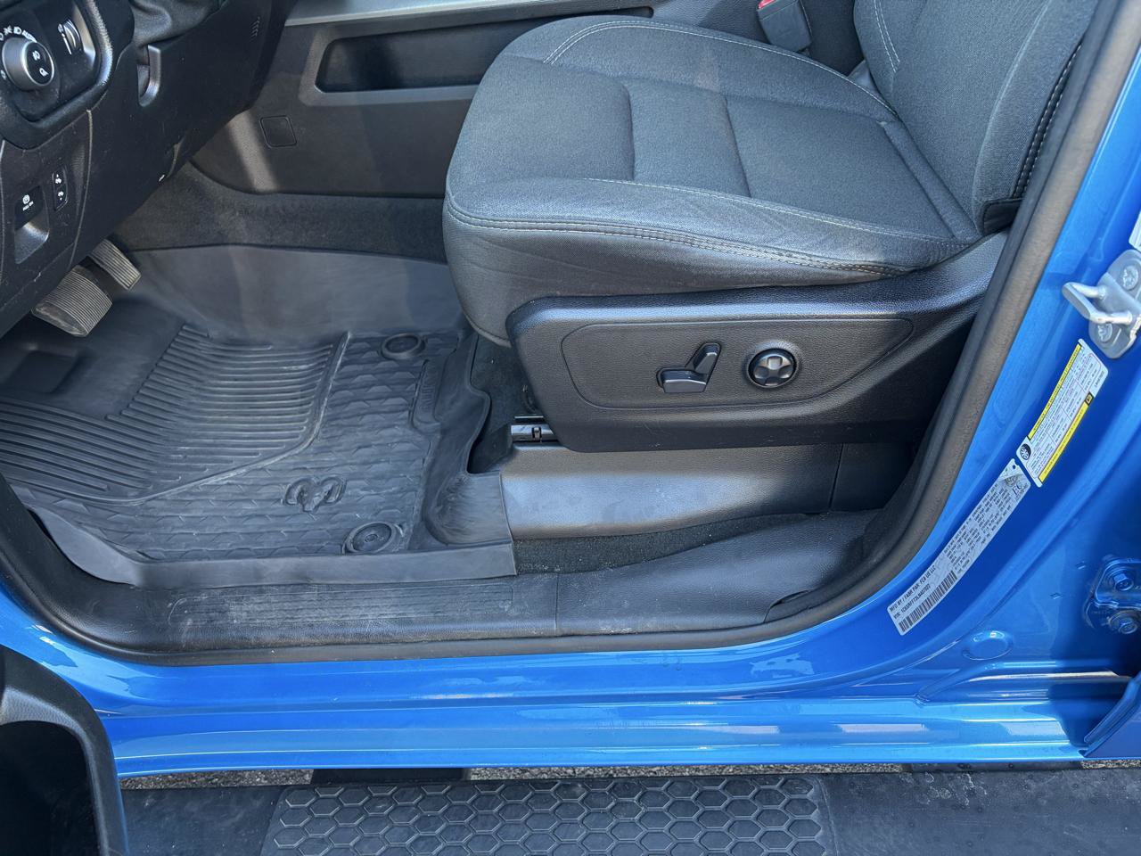 Used 2020 RAM 1500 Big Horn AWD/4WD image 20