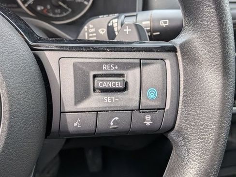 Certified 2022 Nissan Rogue SV image 20