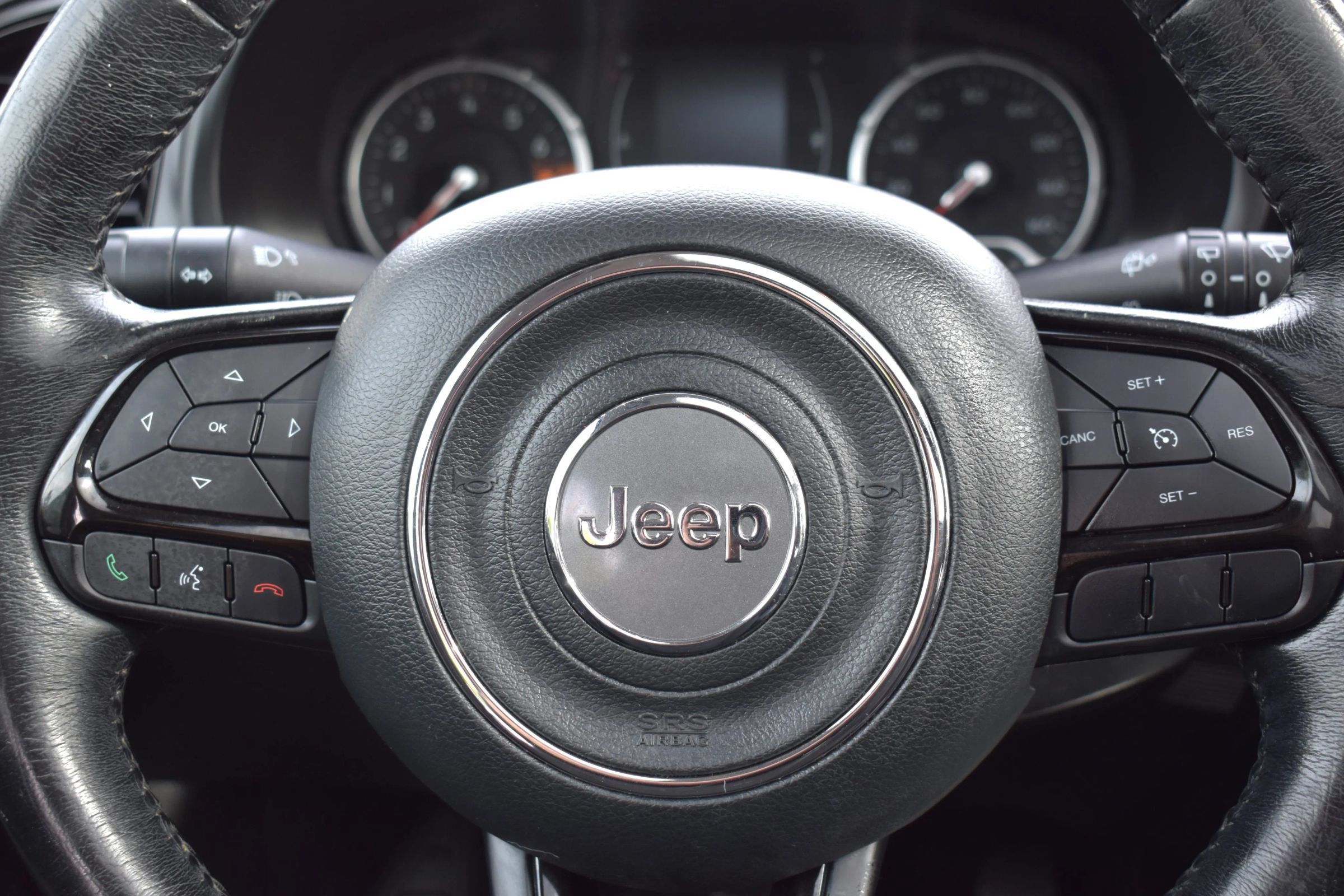 Used 2018 Jeep Renegade Altitude AWD/4WD image 16