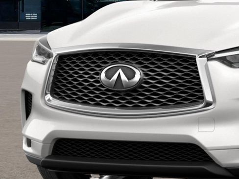 New 2025 INFINITI QX50 Luxe image 12