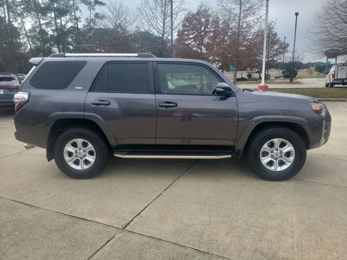Certified 2019 Toyota 4Runner SR5 Premium image 8