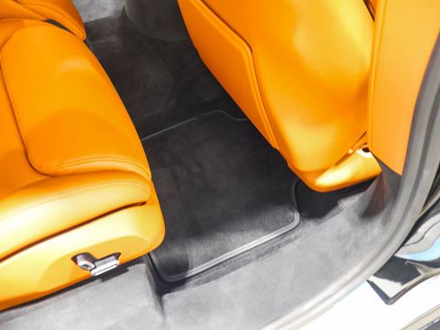 Used 2025 Ferrari Purosangue AWD/4WD image 48