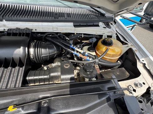 Used 2014 Ford E-450 and Econoline 450 Super Duty w/ Shuttle Bus Prep Package RWD image 30