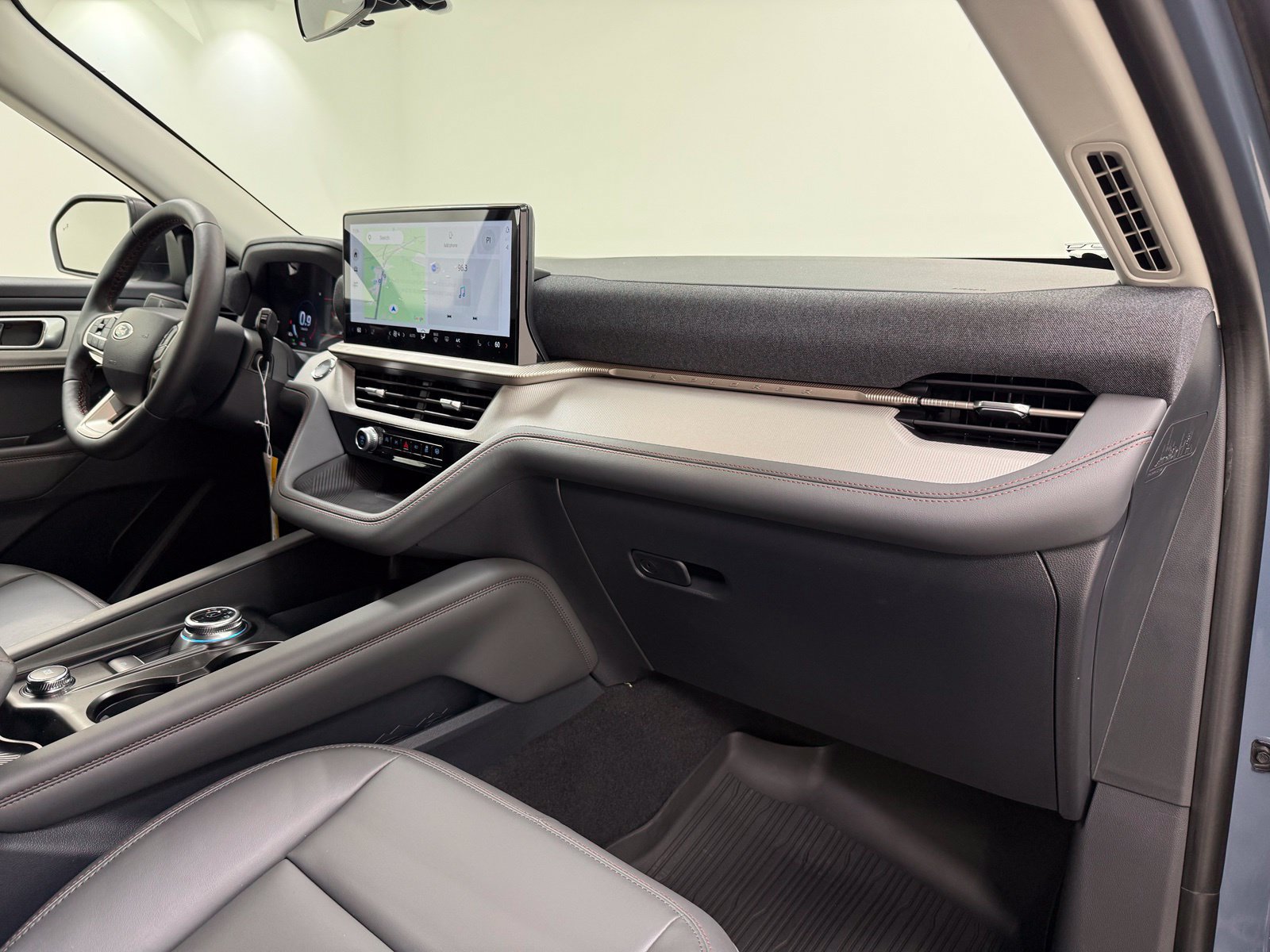 New 2026 Ford Explorer Active w/ Active Comfort Package AWD/4WD image 28