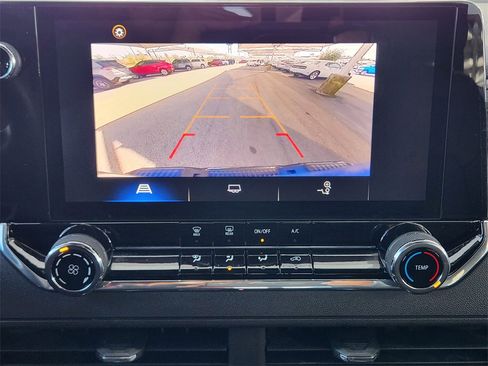 Used 2023 Chevrolet Colorado Trail Boss w/ Advanced Trailering Package image 19