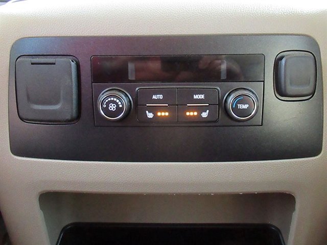 Used 2016 Chevrolet Suburban LTZ AWD/4WD image 39