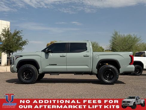 Used 2024 Toyota Tundra Limited AWD/4WD image 9