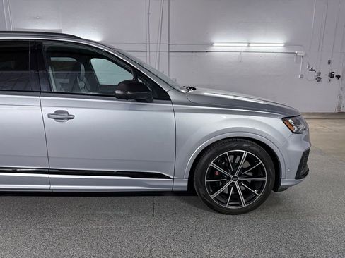 Used 2021 Audi SQ7 Premium Plus w/ Executive Package AWD/4WD image 4