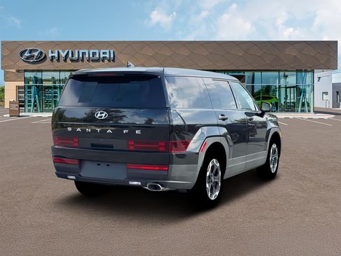 Used 2026 Hyundai Santa Fe SE FWD image 7