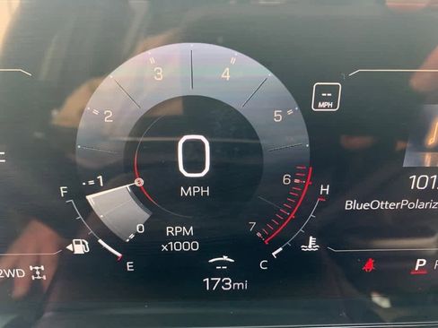 Used 2025 GMC Terrain Elevation w/ Elevation Premium Package image 29