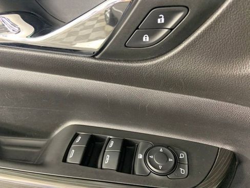 Used 2023 GMC Acadia SLT AWD/4WD image 30