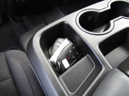 Used 2024 GMC Sierra 1500 Pro w/ Graphite Edition image 18