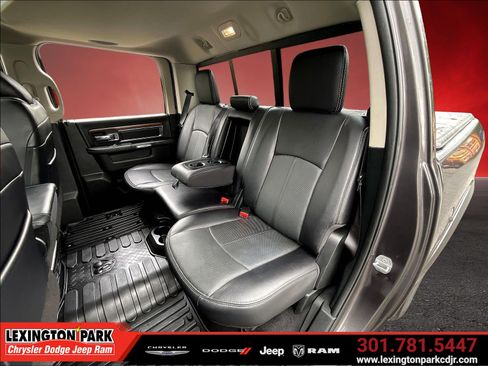 Used 2018 RAM 1500 Laramie w/ Convenience Group AWD/4WD image 22