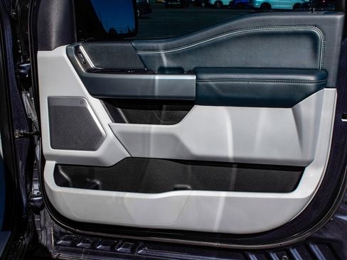 Used 2022 Ford F150 Limited image 13