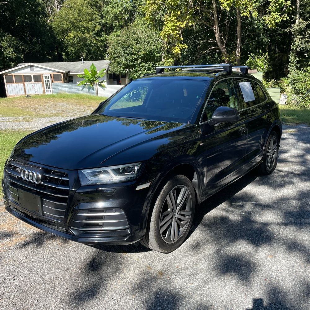 Used 2020 Audi Q5 e Premium Plus w/ Premium Plus Package AWD/4WD image 2