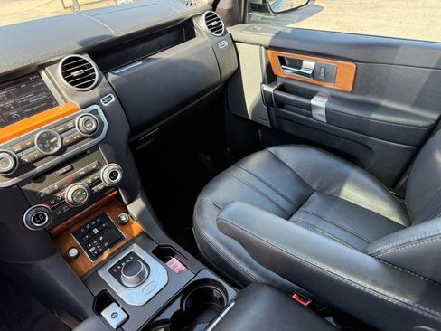 Used 2015 Land Rover LR4 HSE AWD/4WD image 10