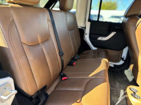 Used 2014 Jeep Wrangler Unlimited Sahara w/ Max Tow Package image 17